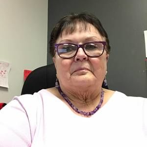 Meet your Posher, Earline